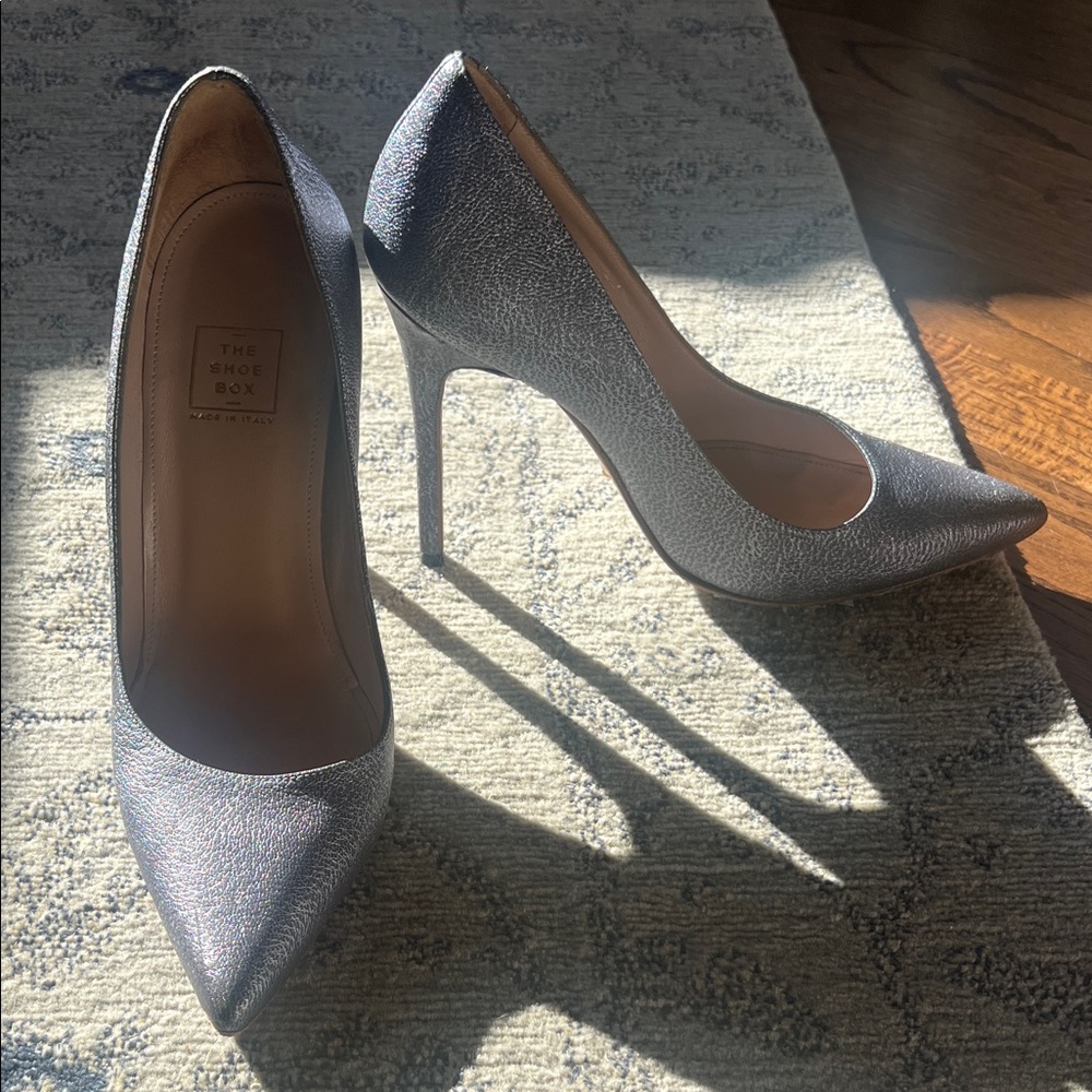 The Shoe Box Silver Heels Sz 37